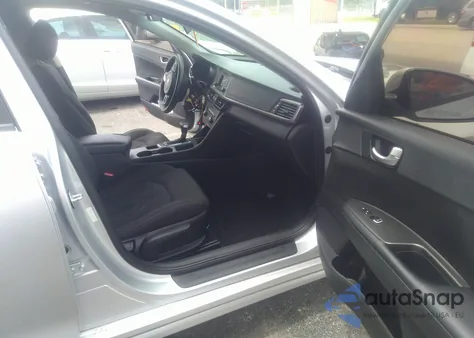 2017 Kia Optima Lx z USA, uszkodzony, nr VIN 5XXGT4L33HG129265